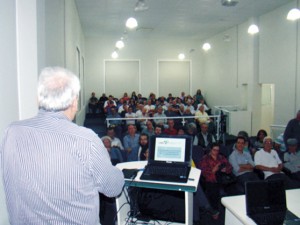 A plateia presente sentiu-se motivada com as informações recebidas do Presidente Aragão.